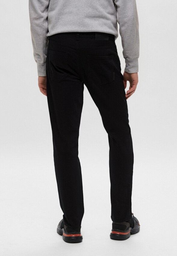 Джинсы Armani Exchange