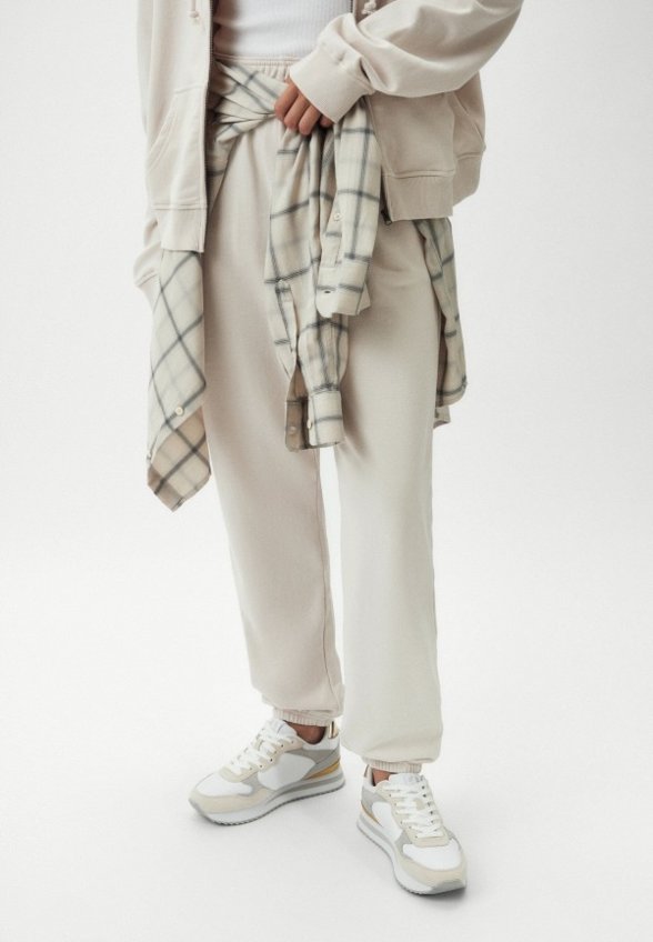 Кроссовки Founds