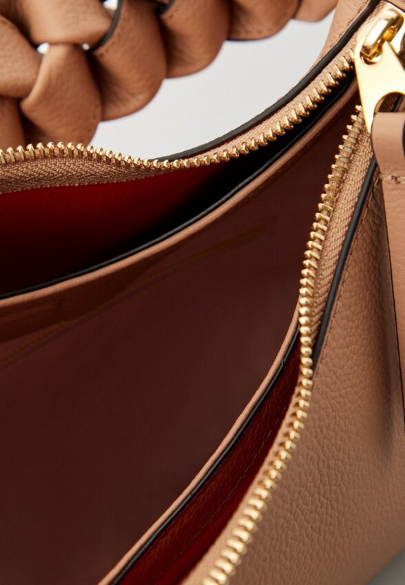 Сумка Coccinelle