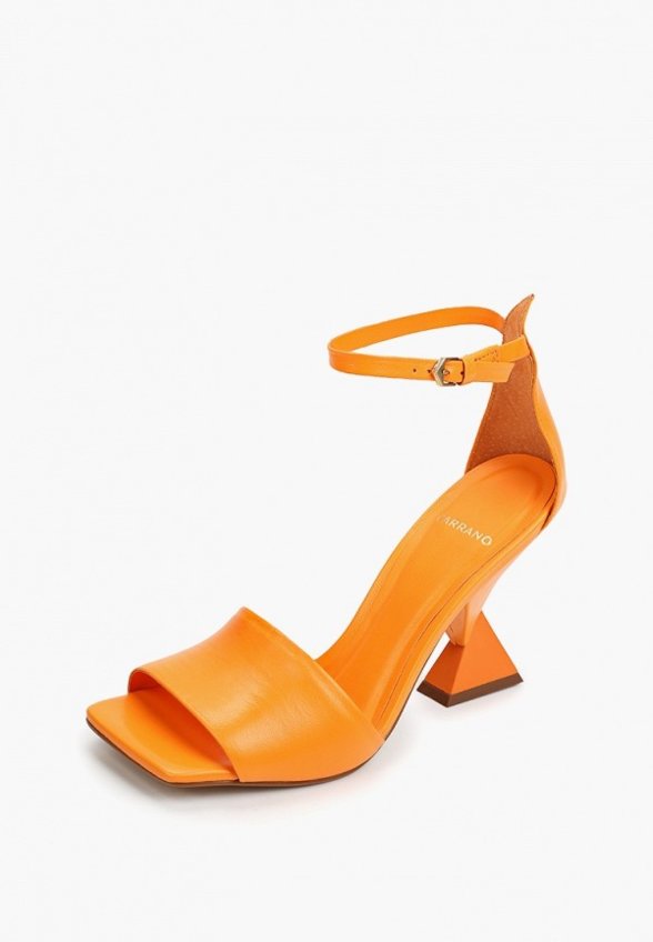 Босоножки Carrano