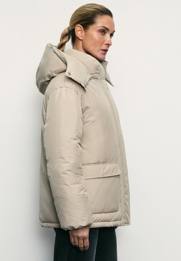 Пуховик Zarina