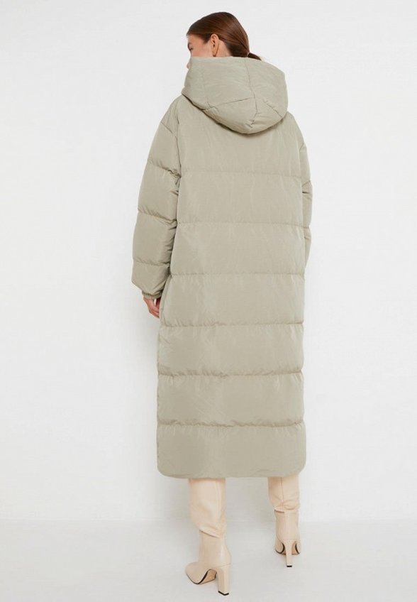 Пуховик To Be Blossom