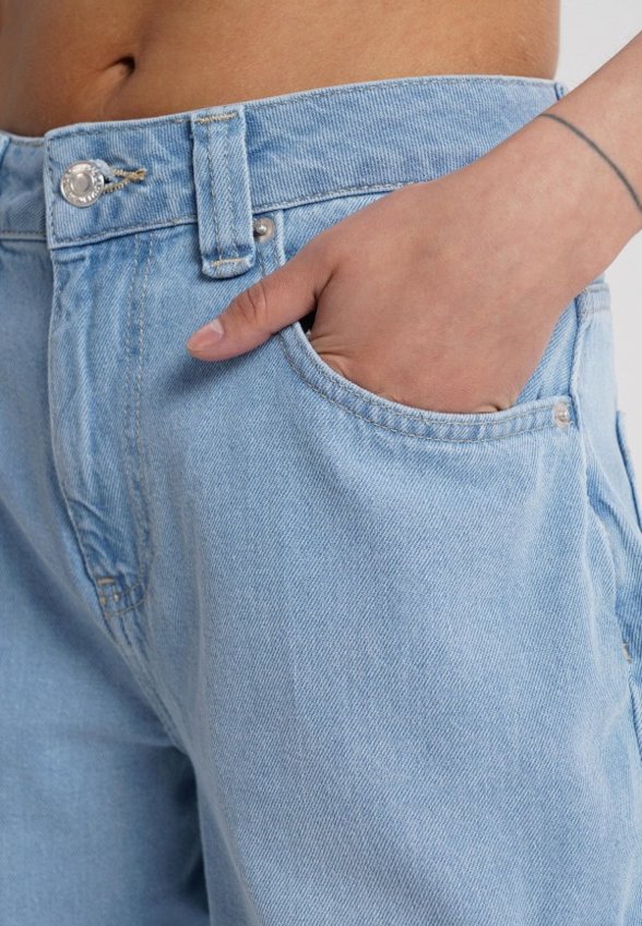 Джинсы Твое