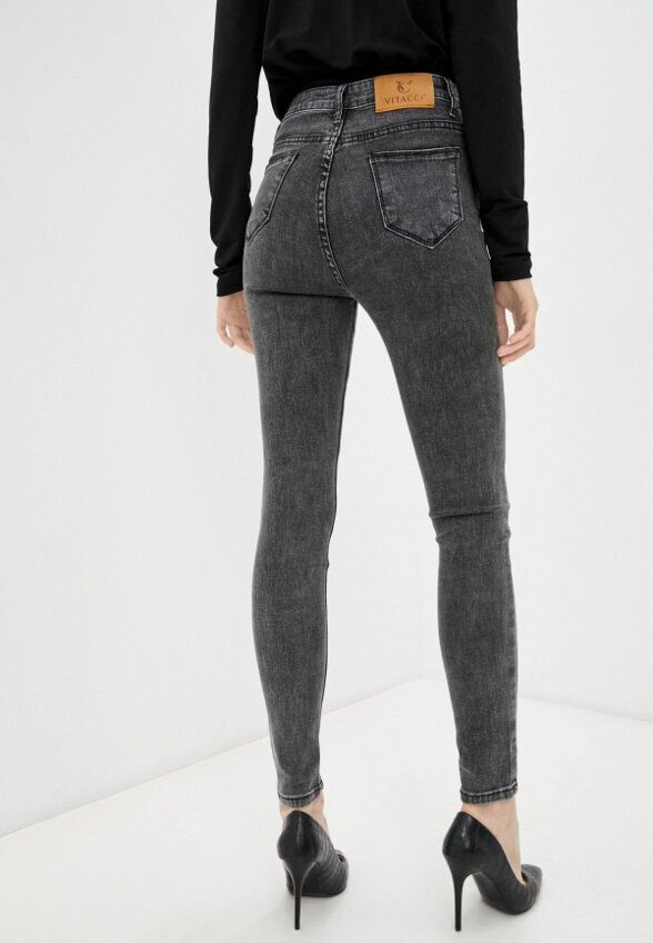 Джинсы Vitacci