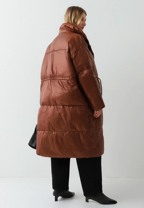 Пуховик Nominee