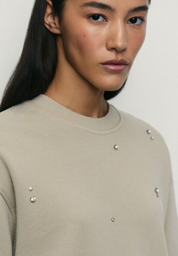 Свитшот Zarina