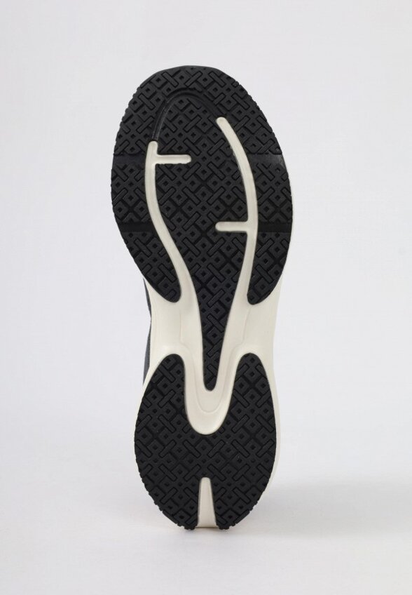 Кроссовки Baasploa