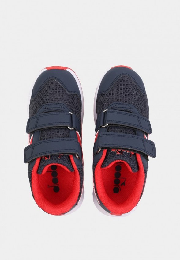 Кроссовки Diadora