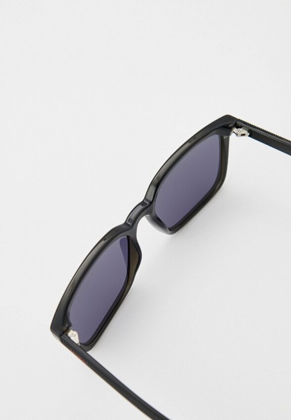 Очки солнцезащитные Hugo