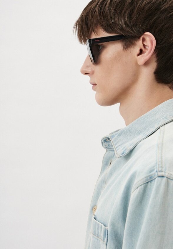 Очки солнцезащитные Hugo