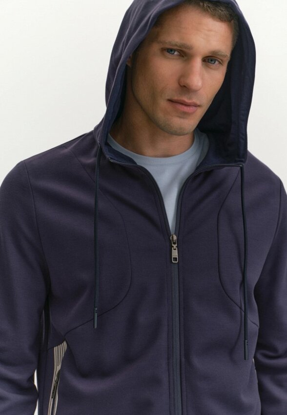 Толстовка 20Line