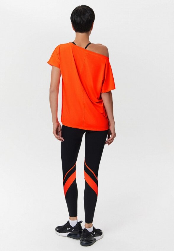 Футболка Neverlate