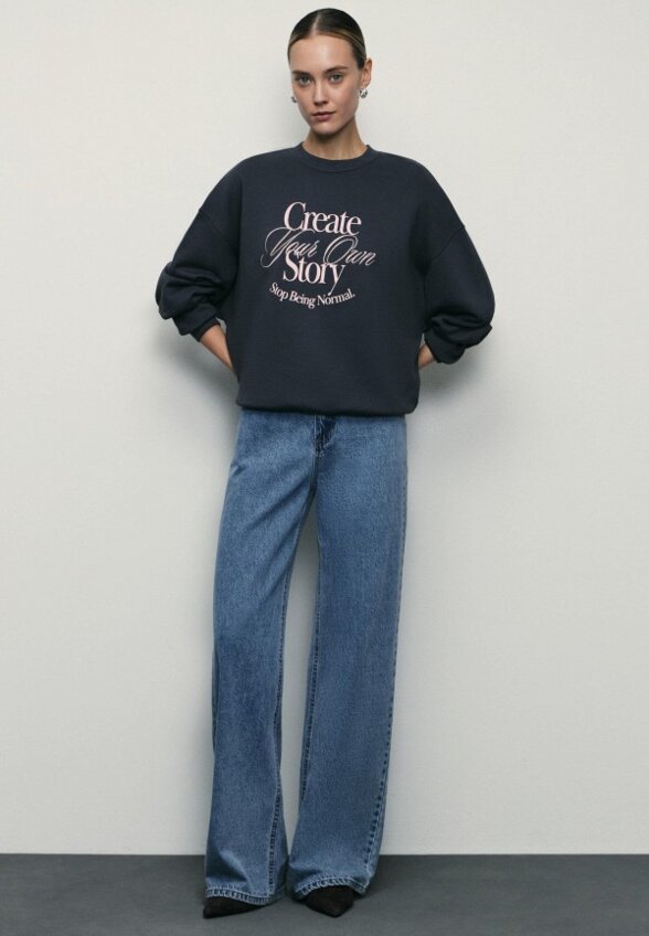 Свитшот Zarina