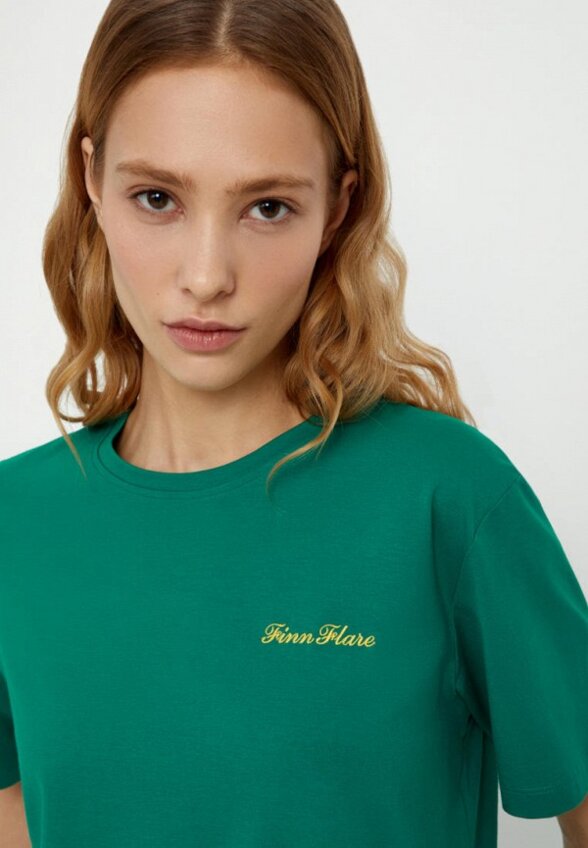 Футболка Finn Flare