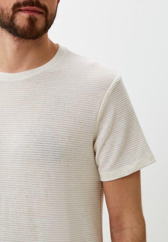 Футболка Colin's