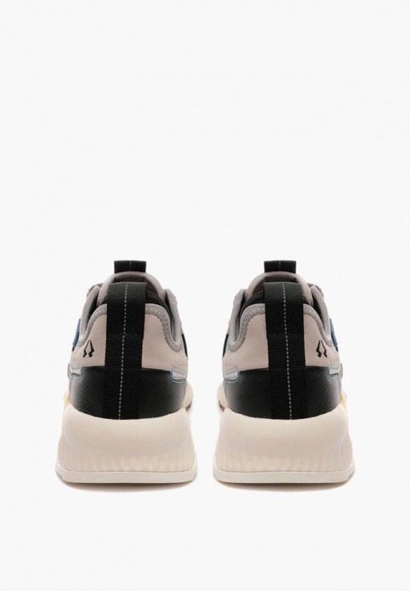 Кроссовки Traffa