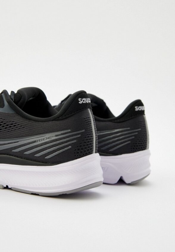 Кроссовки Saucony