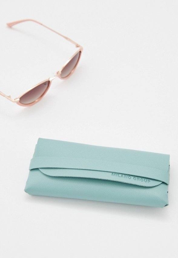 Очки солнцезащитные Rita Bradley