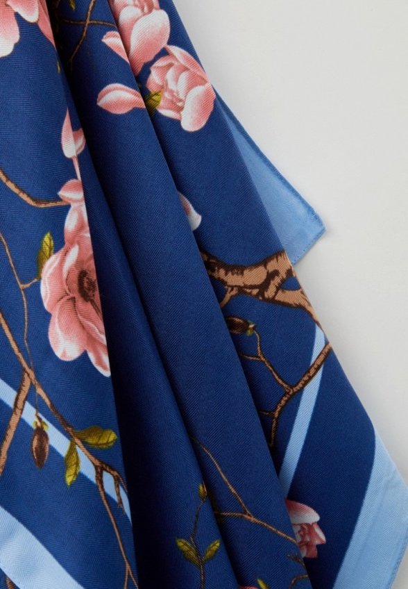 Платок Rosedena