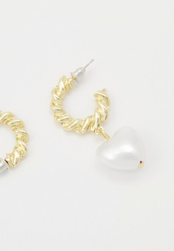 Серьги Bocciolo