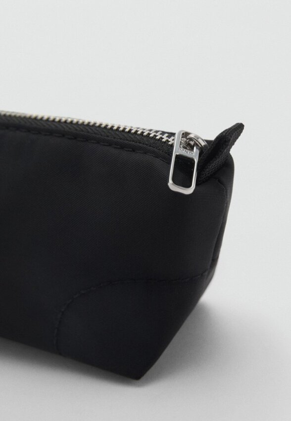 Косметичка Mango