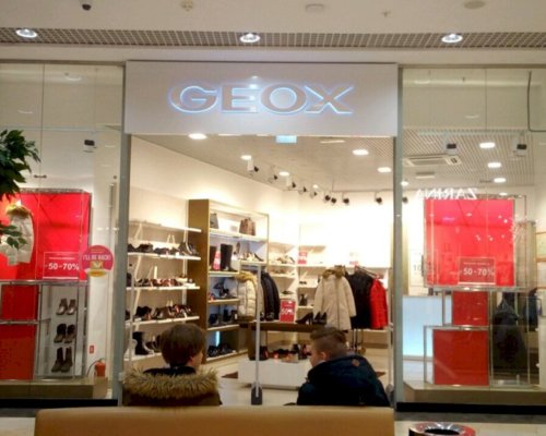Магазин одежды Geox в официальный сайт каталог