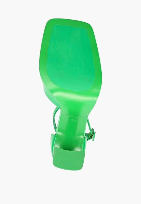 Босоножки Abricot