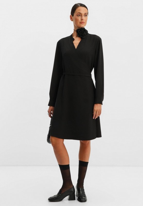 Платье Nominee