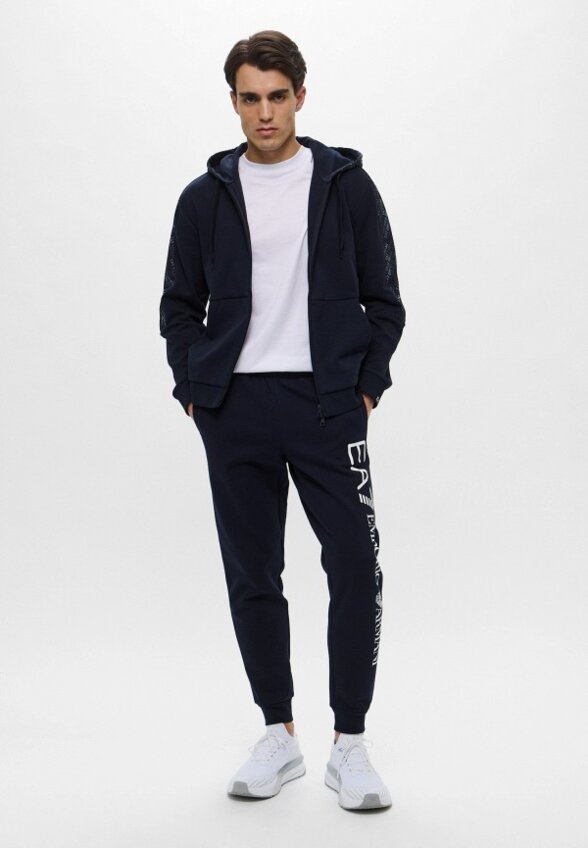 Толстовка EA7