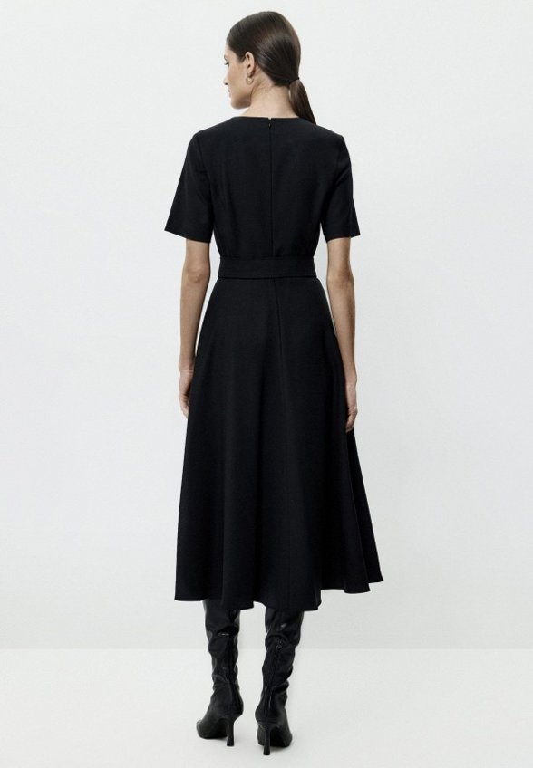 Платье Charuel