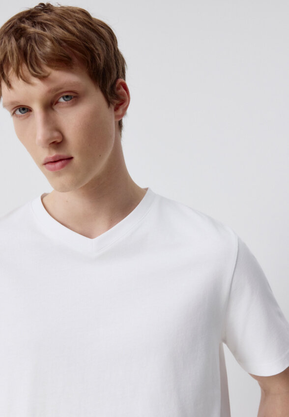 Футболка MARK REGULAR FIT базовая