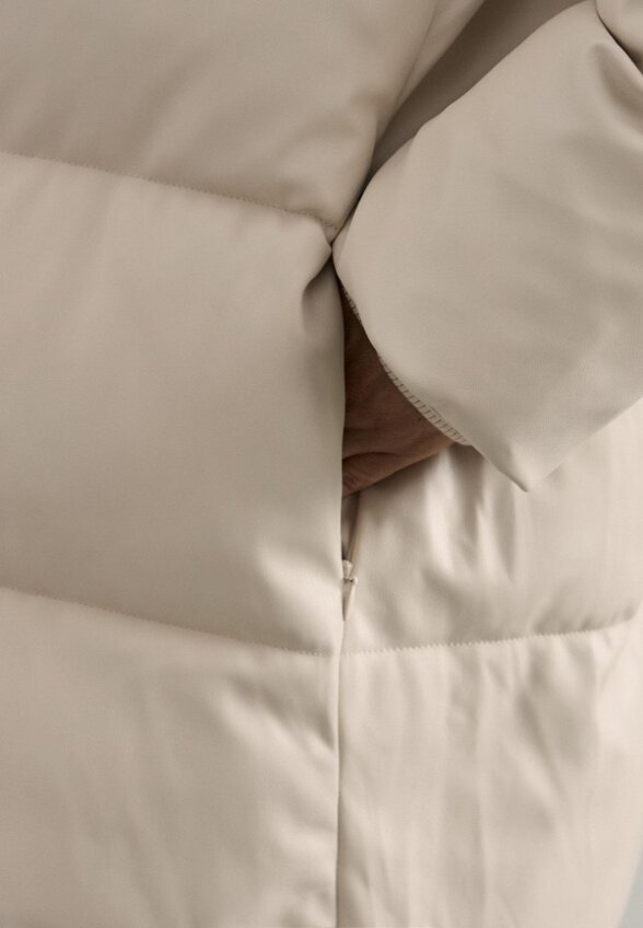 Пуховик Zarina