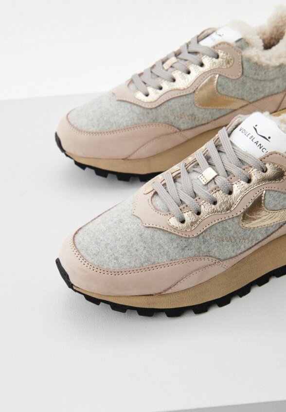 Кроссовки Voile Blanche