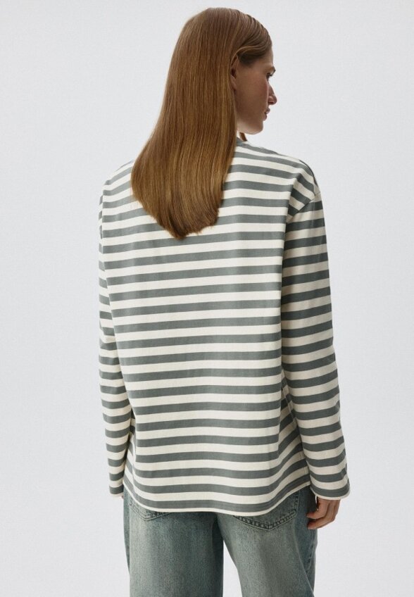 Лонгслив Sela