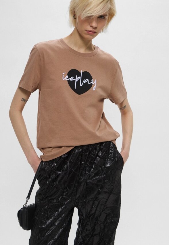 Футболка Ice Play
