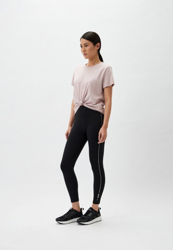 Футболка DKNY