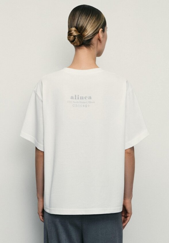 Футболка Zarina