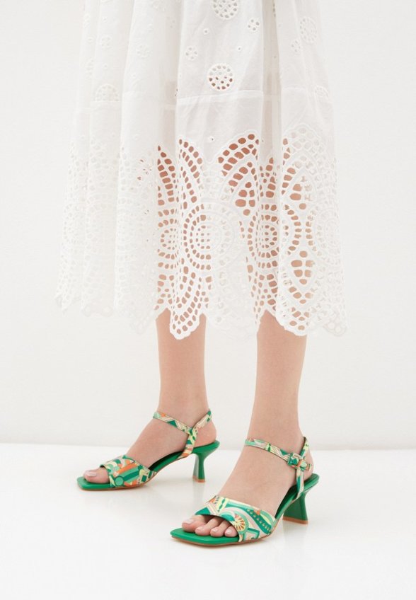 Босоножки Abricot