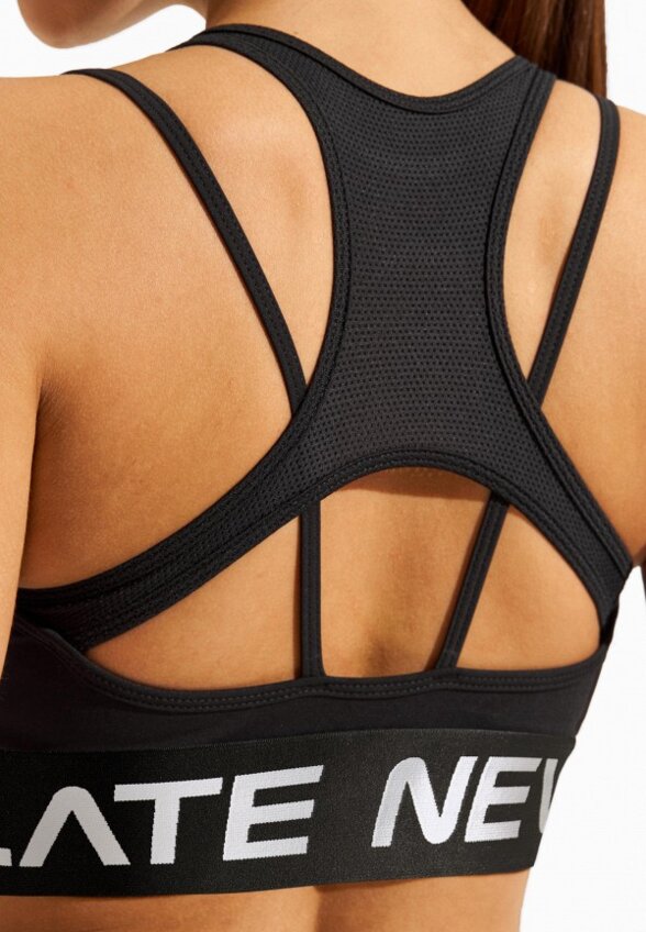 Топ спортивный Neverlate