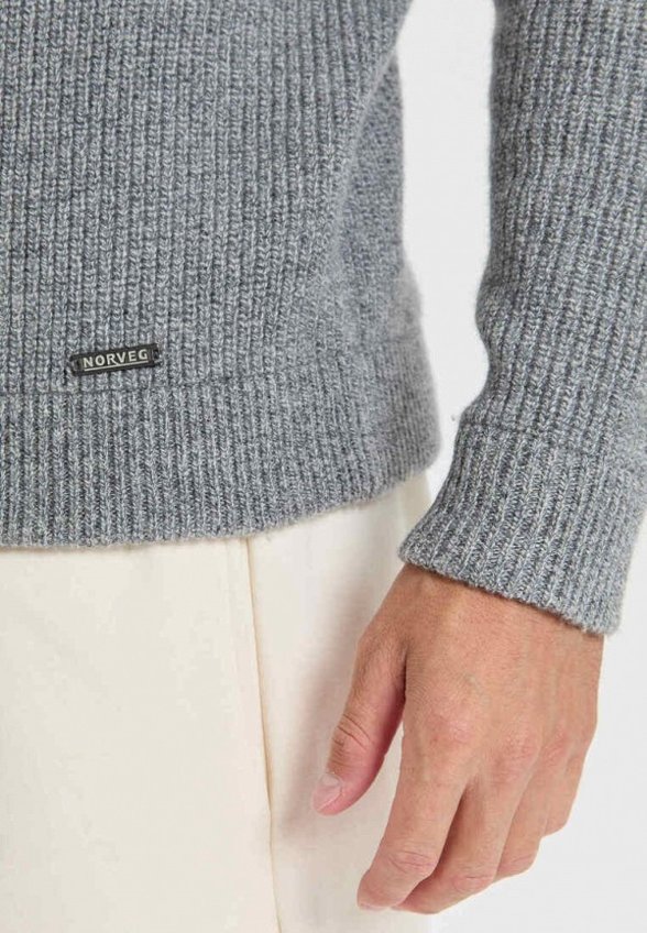 Кардиган Norveg