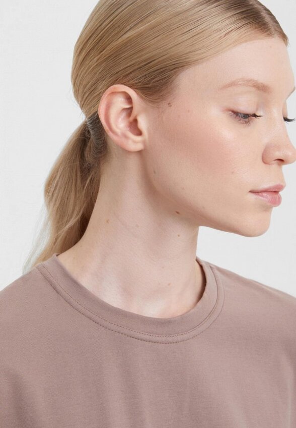 Футболка Gabriel and Ester London