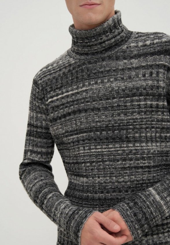 Свитер Finn Flare