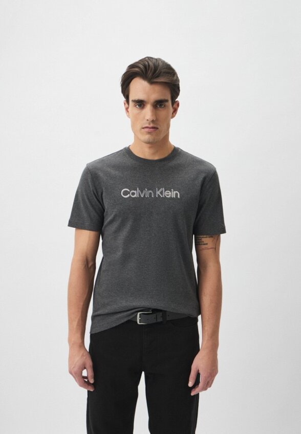 Футболка Calvin Klein