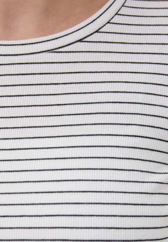 Футболка O'STIN