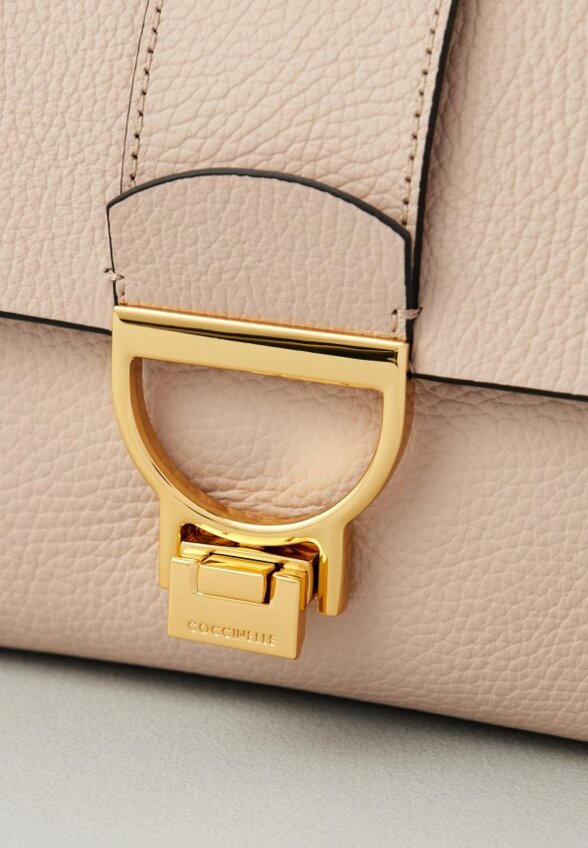 Сумка Coccinelle