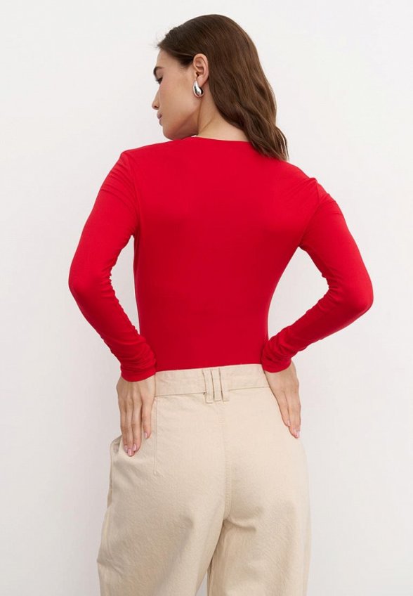 Лонгслив Moontrees