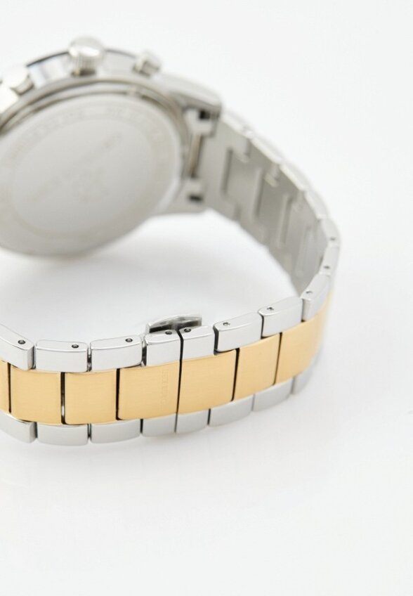 Часы George Kini