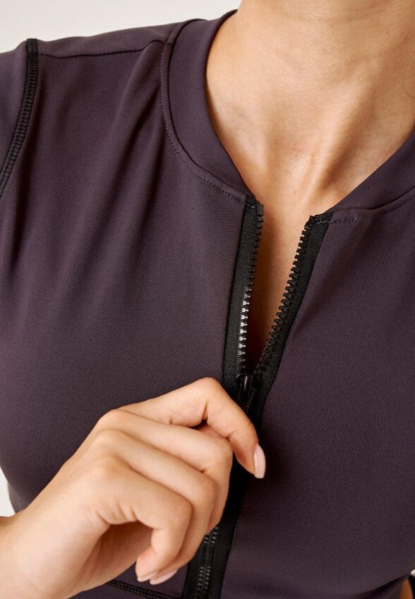 Топ спортивный Fitbomb