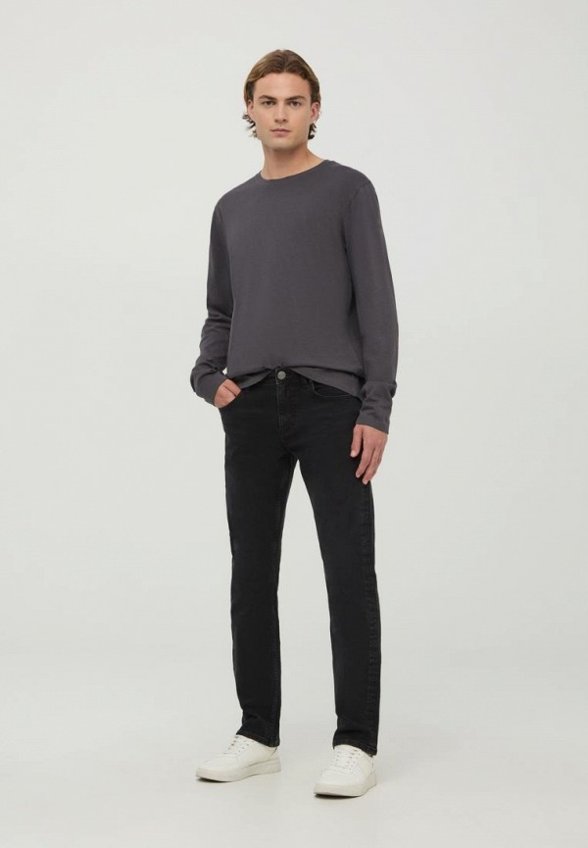 Джинсы Terranova