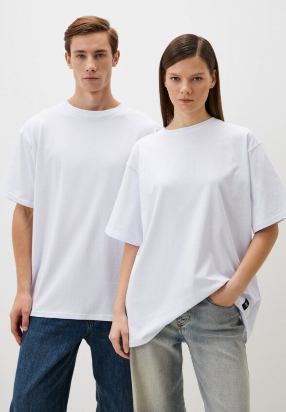 Футболка DNK